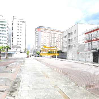 Apartamento em Praia Grande, bairro Boqueirão