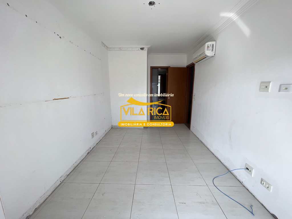 Apartamento em Praia Grande, no bairro Boqueirão