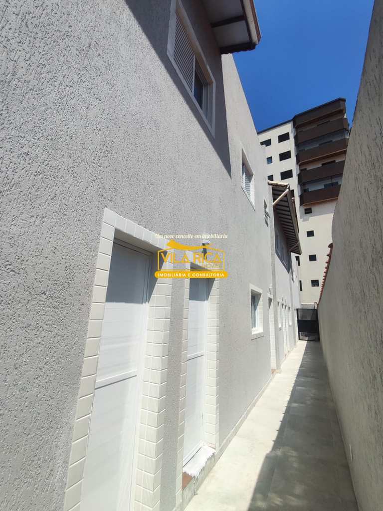 Casa de Condomínio em Praia Grande, no bairro Aviação