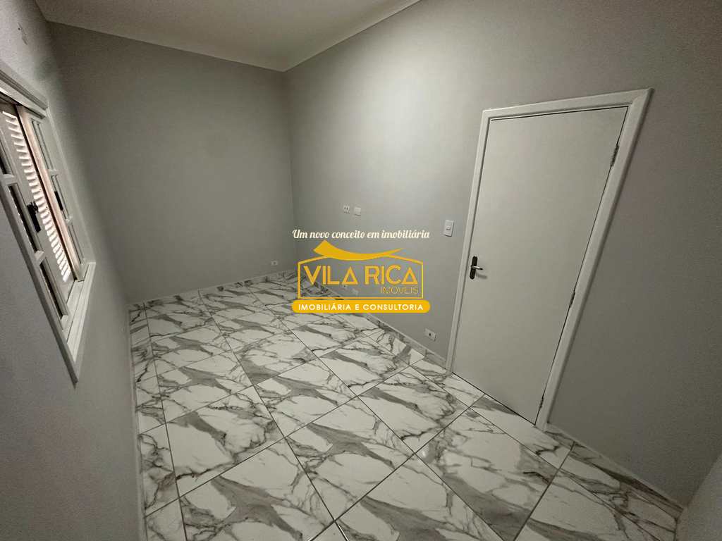 Casa em Praia Grande, no bairro Caiçara