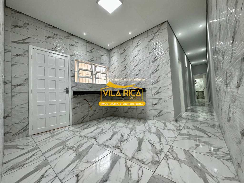 Casa em Praia Grande, no bairro Caiçara