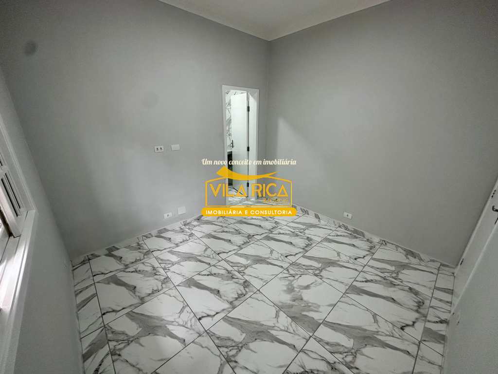Casa em Praia Grande, no bairro Caiçara