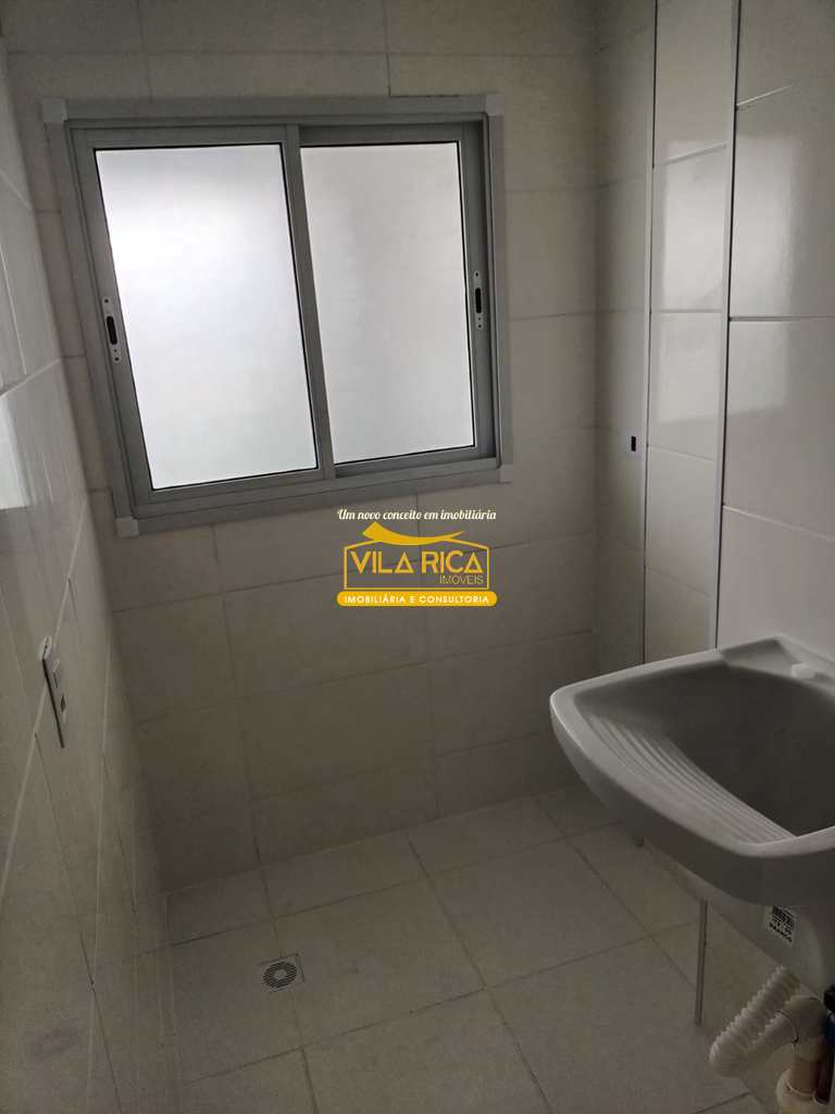 Apartamento em Mongaguá, no bairro Vila Dinapolis