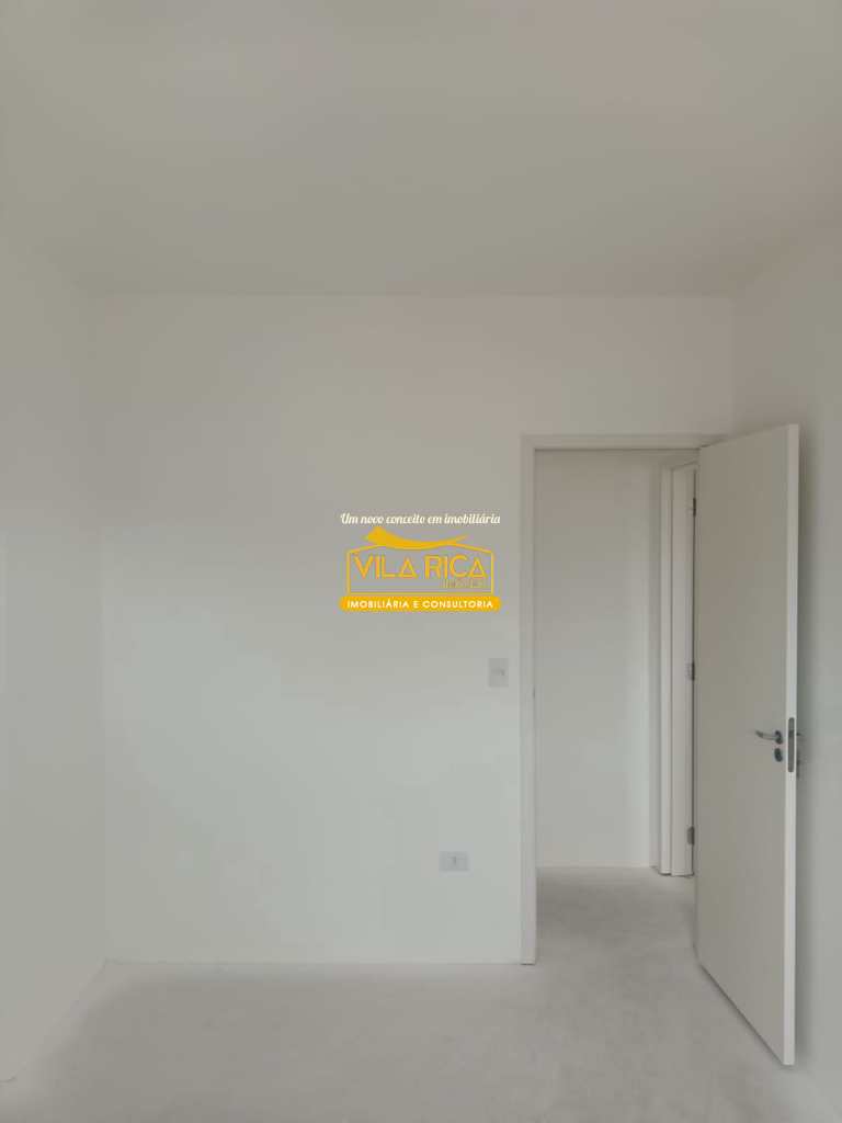 Apartamento em Mongaguá, no bairro Vila Dinapolis