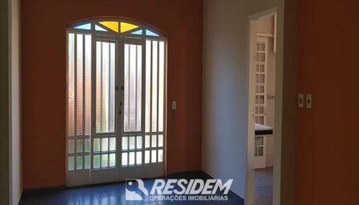 Casa, código 99515200 em Bauru, bairro Jardim Marambá