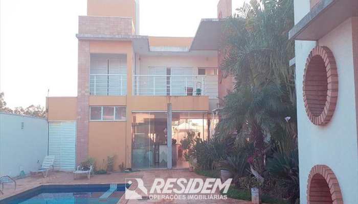 Sobrado, código 99511500 em Bauru, bairro Centro
