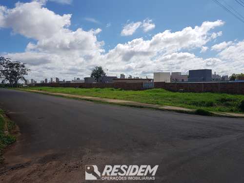 Terreno, código 99508600 em Bauru, bairro Vila São Francisco