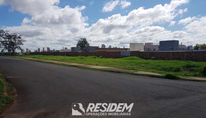 Terreno, código 99508800 em Bauru, bairro Vila São Francisco