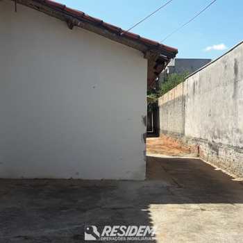 Casa em Bauru, bairro Conjunto Habitacional Joaquim Guilherme de Oliveira