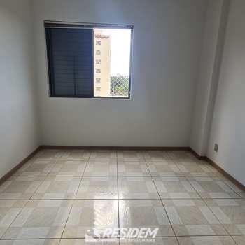 Apartamento em Bauru, bairro Jardim Marambá