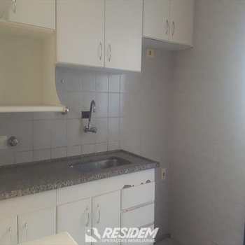Apartamento em Bauru, bairro Jardim Estoril