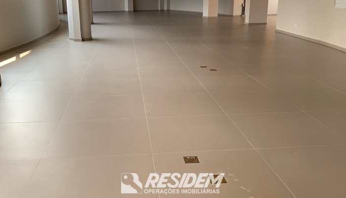 Salão, código 99391100 em Bauru, bairro Centro