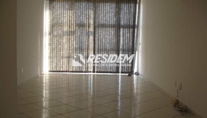Sala Comercial, código 10038900 em Bauru, bairro Centro