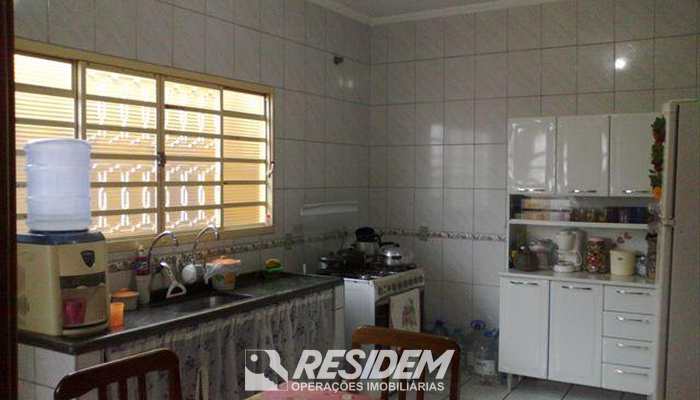Casa, código 10008500 em Bauru, bairro Vila Dutra
