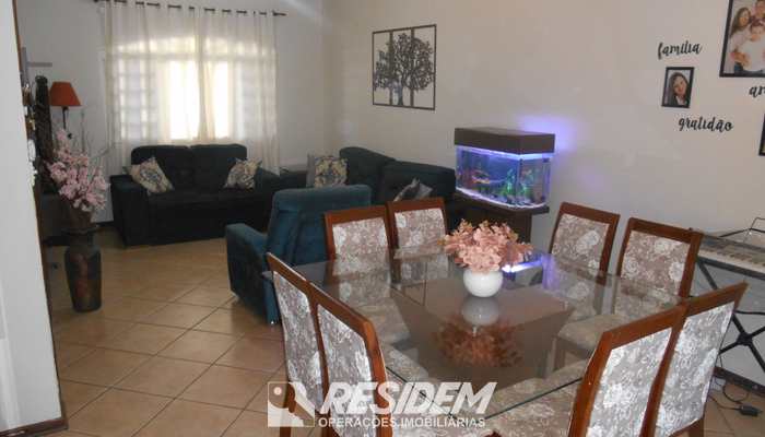 Casa, código 99523880 em Bauru, bairro Jardim Petrópolis