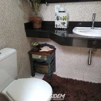 Casa em Bauru, bairro Jardim Estoril