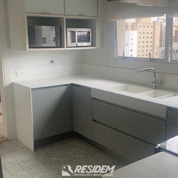 Apartamento em São Paulo, bairro Moema