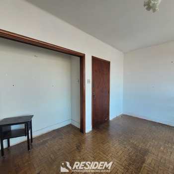 Casa em Bauru, bairro Centro