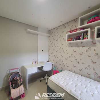 Apartamento em Bauru, bairro Vila Aviação