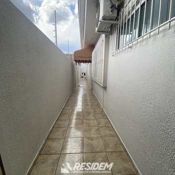 Casa em Bauru, bairro Jardim América