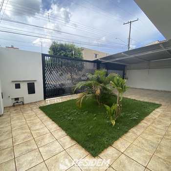 Casa em Bauru, bairro Jardim América