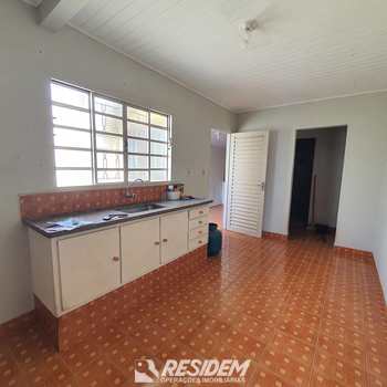 Casa em Bauru, bairro Núcleo Habitacional Mary Dota