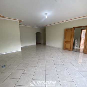 Casa Comercial em Bauru, bairro Centro