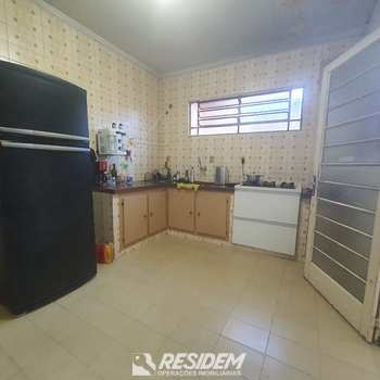 Casa em Bauru, bairro Vila Falcão