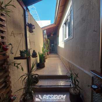 Casa em Bauru, bairro Geisel