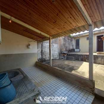 Casa em Bauru, bairro Parque Santa Edwiges