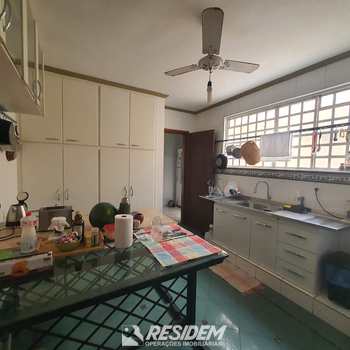 Casa em Bauru, bairro Vila Cidade Universitária