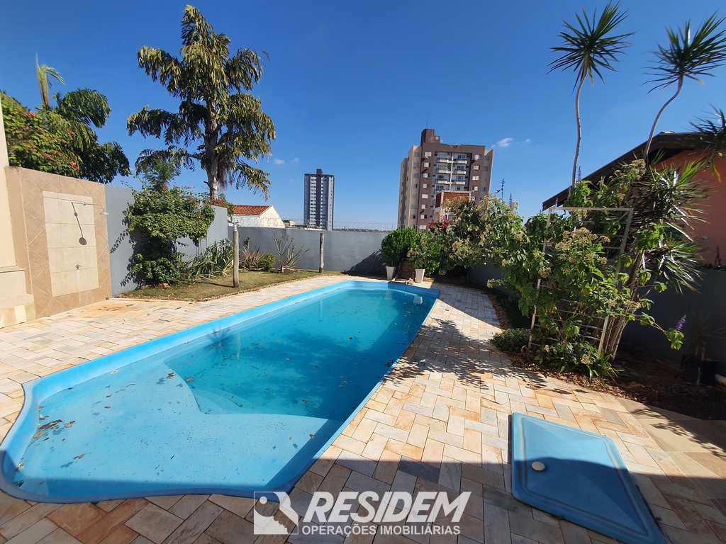 Casa em Bauru, no bairro Jardim América