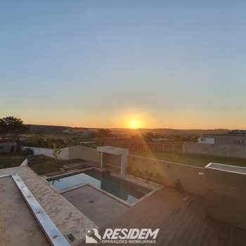 Casa em Agudos, bairro Centro