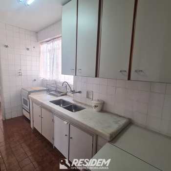 Apartamento em Bauru, bairro Centro