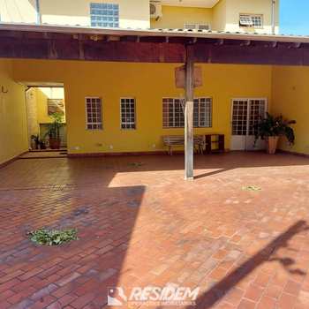 Casa em Bauru, bairro Vila Giunta