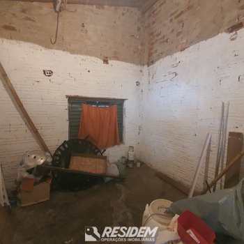 Casa em Bauru, bairro Jardim Vânia Maria