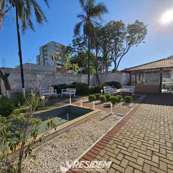 Apartamento em Bauru, bairro Jardim Rosa Branca