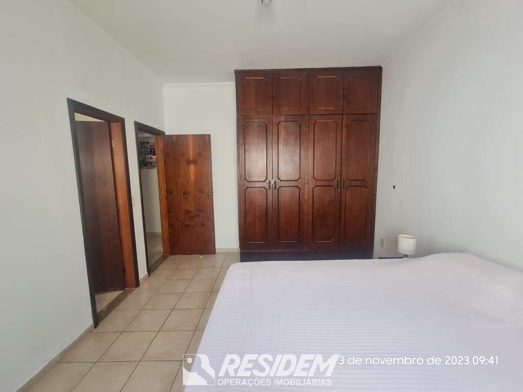 Casa em Bauru, no bairro Vila Industrial