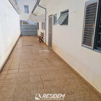 Casa em Bauru, bairro Vila Industrial
