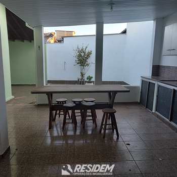 Casa em Bauru, bairro Geisel