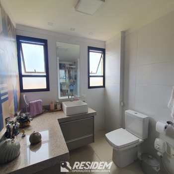 Apartamento em Bauru, bairro Centro
