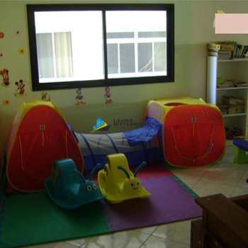 Apartamento em Praia Grande, bairro Caiçara