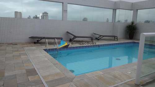 Apartamento, código 8007 em Santos, bairro Embaré
