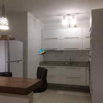 Apartamento em Santos, bairro Aparecida