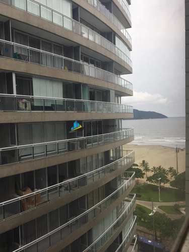 Apartamento, código 8244 em Santos, bairro José Menino