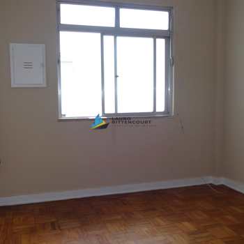 Kitnet em Santos, bairro Boqueirão