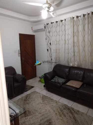 Apartamento, código 8407 em Santos, bairro Gonzaga