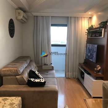 Apartamento em Santos, bairro Estuário