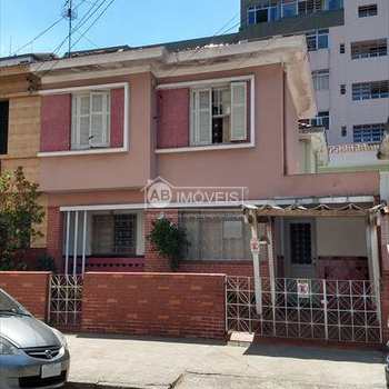 Sobrado em Santos, bairro Campo Grande