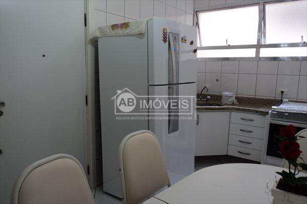 Apartamento em Santos, no bairro José Menino